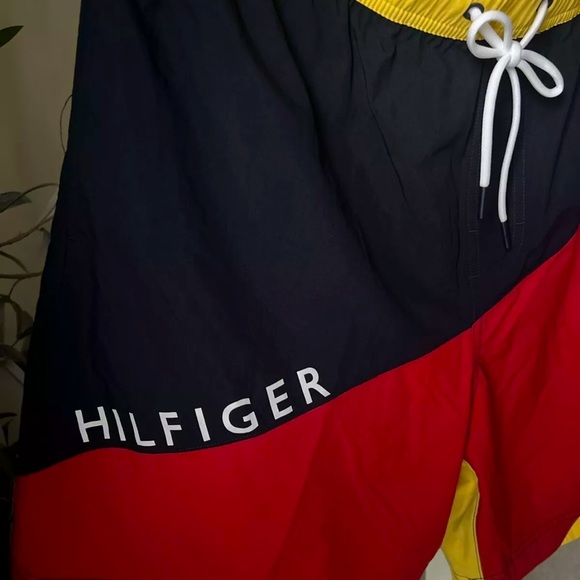 Tommy Hilfiger Mens Swim Trunks XL Vintage Style Swim Trunk 7" Inseam NWT $69.50 - Picture 3 of 9
